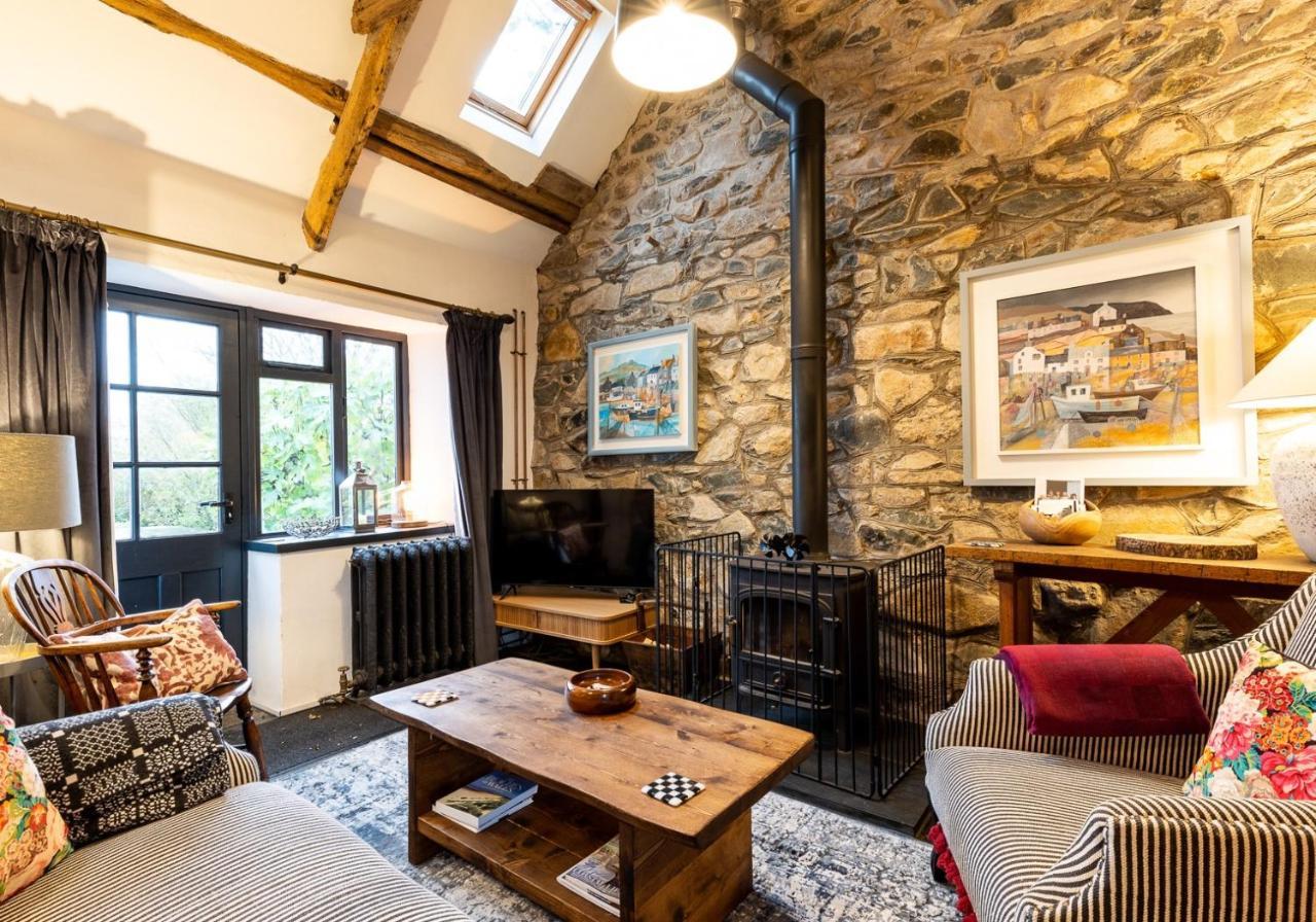 Bwthyn Capten - A Charming Cottage For Up To 6 Newport  Exterior foto